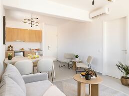 Sanders Paros Gardens