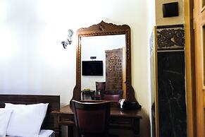 Le Antique 1892 istanbul