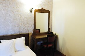 Le Antique 1892 istanbul