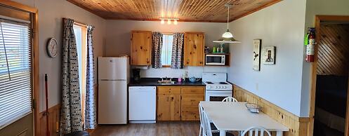 Cavendish Bosom Buddies Cottage Resort