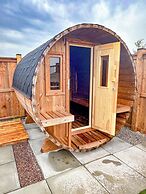 Cavendish Bosom Buddies Cottage Resort