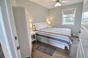 Cavendish Bosom Buddies Cottage Resort