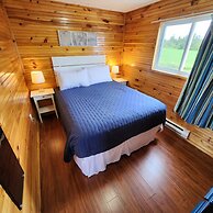 Cavendish Bosom Buddies Cottage Resort