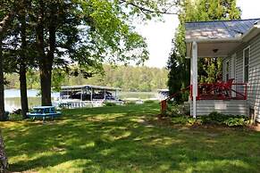 Boundary Waters Resort & Marina
