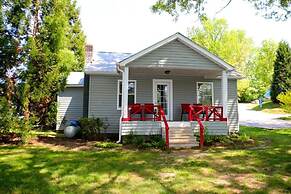 Boundary Waters Resort & Marina
