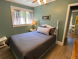 Boundary Waters Resort & Marina