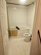 Seaside Haven Coastal Comfort 200m from the Beach