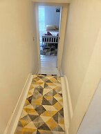 Seaside Haven Coastal Comfort 200m from the Beach