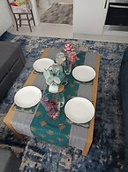 Seaside Haven Coastal Comfort 200m from the Beach