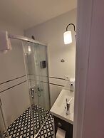 Paris Alacati Butik Otel