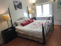West Broadway guesthouse
