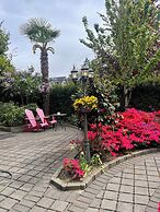 West Broadway guesthouse