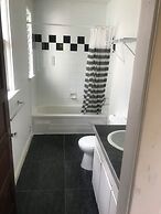 West Broadway guesthouse