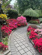 West Broadway guesthouse