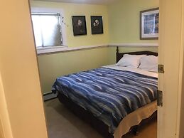 West Broadway guesthouse