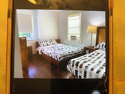 West Broadway guesthouse