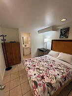 West Broadway guesthouse