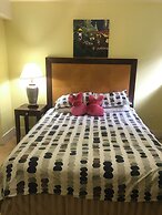 West Broadway guesthouse