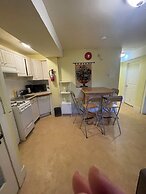 West Broadway guesthouse