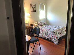 West Broadway guesthouse