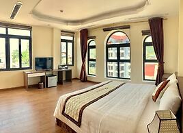 Bac Ha Hotel Lao Cai- by Bay Luxury