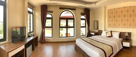 Bac Ha Hotel Lao Cai- by Bay Luxury