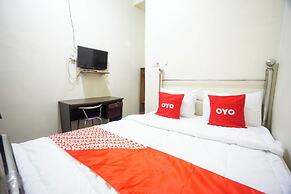 OYO 93987 Suropati 2 Guest House