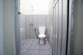 OYO 93987 Suropati 2 Guest House