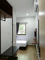 GoHome Harmoni Apartment