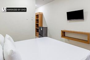 Collection O Near Seminyak Beach Formerly The Kumpi Hotel