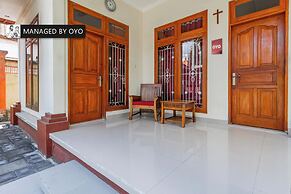 Collection O Near Seminyak Beach Formerly The Kumpi Hotel