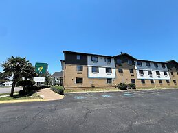 Economy 7 Inn - Norfolk