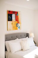 StayAU 6BRM Lakeview Villa Holiday Stay