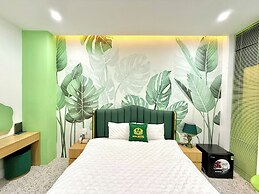 Hera Hotel