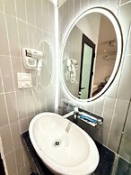 Hera Hotel