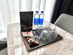 Hera Hotel