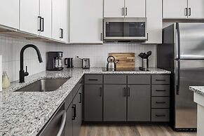 Spacious 2BD With Private Balcony and Free Parking