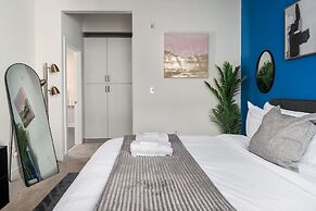 Spacious 2BD With Private Balcony and Free Parking