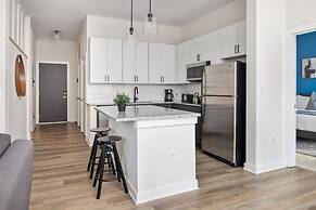 Spacious 2BD With Private Balcony and Free Parking