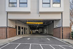 Spacious 2BD With Private Balcony and Free Parking