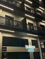 Mc Queen Boutique Apartments