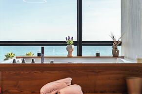 Marina Luxury Suites 101 Jacuzzi