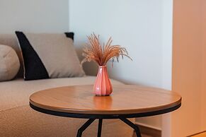 Marina Luxury Suites 101 Jacuzzi