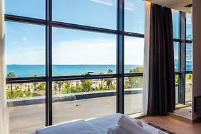 Marina Luxury Suite 102 Sea View