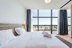 Marina Luxury Suite 102 Sea View