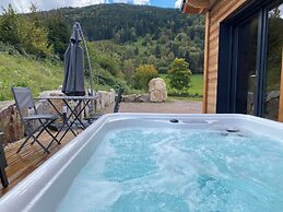 Chalets Perce Neige & Jacuzzi privatif