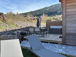 Chalets Perce Neige & Jacuzzi privatif