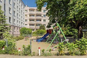 Apartment Near Łazienki by Renters