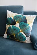 Apartment Near Łazienki by Renters