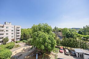 Apartment Near Łazienki by Renters